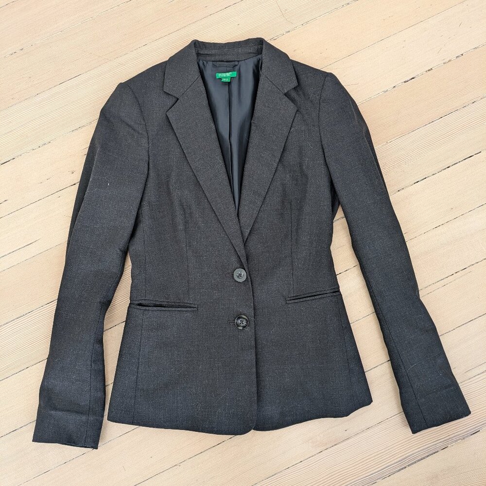 Women's United Colors of Benetton charcoal gray suit blazer